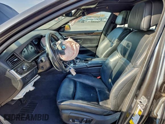 ✅ 2016 BMW 5 Series 535i • VIN: WBA5B1C51GG129134 • Lot: 95687845. Listed on Copart with 52,681 mi. Free auction sales archive from the USA and detailed vehicle history report at DreamBid. Image 7.