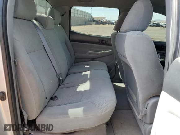 ✅ 2009 Toyota Tacoma • VIN: 3TMMU52N99M012489 • Lot: 52505125. Listed on Copart with 50,870 mi. Free auction sales archive from the USA and detailed vehicle history report at DreamBid. Image 10.