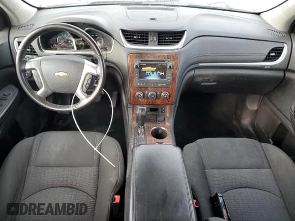 ✅ 2014 Chevrolet Traverse LT • VIN: 1GNKRGKD9EJ171944 • Lot: 92418255. Wystawiony na Copart z przebiegiem 251 979 mil. Bezpłatny archiwum sprzedaży aukcyjnych z USA i szczegółowy raport historii pojazdu na DreamBid. Zdjęcie 8.