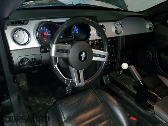 ✅ 2007 Ford Mustang GT Deluxe • VIN: 1ZVFT82H375314125 • Lot: 71361015. Listed on Copart with 88,932 mi. Free auction sales archive from the USA and detailed vehicle history report at DreamBid. Image 8.