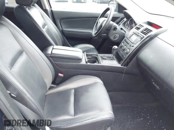 ✅ 2011 Mazda CX-9 Touring • VIN: JM3TB3CV2B0318275 • Lot: 42886438. Wystawiony na IAAI z przebiegiem 152 093 mil. Bezpłatny archiwum sprzedaży aukcyjnych z USA i szczegółowy raport historii pojazdu na DreamBid. Zdjęcie 5.