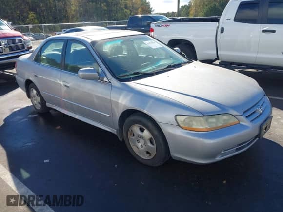 2002 Honda Accord EX с VIN 1HGCG16512A028146, выставлен на аукционе IAAI как лот 43554658 с пробегом 141 372 миль миль и . История ставок и продаж доступна на DreamBid. Изображение 1.