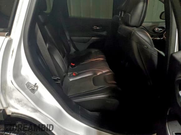 ✅ 2020 Jeep Cherokee Latitude Plus • VIN: 1C4PJMLB0LD559870 • Lot: 95303055. Listed on Copart with 107,086 mi. Free auction sales archive from the USA and detailed vehicle history report at DreamBid. Image 11.