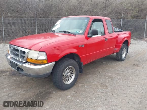 ✅ 1999 Ford Ranger XL • VIN: 1FTZR15V7XPC09843 • Lot: 41897664. Listed on IAAI with 176,920 mi. Free auction sales archive from the USA and detailed vehicle history report at DreamBid. Image 2.