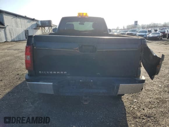 ✅ 2007 Chevrolet Silverado 2500HD Work Truck • VIN: 1GCHK24K07E567410 • Lot: 51442155. Wystawiony na Copart z przebiegiem 72 418 mil. Bezpłatny archiwum sprzedaży aukcyjnych z USA i szczegółowy raport historii pojazdu na DreamBid. Zdjęcie 6.