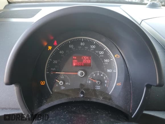 ✅ 2008 Volkswagen Beetle SE • VIN: 3VWRG31Y88M418787 • Лот: 88045645. Опубликован ранее на Copart с пробегом 35 408 миль. Бесплатный доступ к архиву аукционных продаж из США и подробный отчёт об истории автомобиля на DreamBid. Изображение 9.