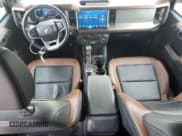 ✅ 2021 Ford Bronco • VIN: 1FMEE5DP1MLA86754 • Lot: 77087124. Wystawiony na Copart z przebiegiem 46 656 mil. Bezpłatny archiwum sprzedaży aukcyjnych z USA i szczegółowy raport historii pojazdu na DreamBid. Zdjęcie 8.