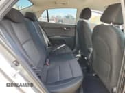 ✅ 2023 Kia Rio LX • VIN: 3KPA24AD9PE545557 • Lot: 84954355. Wystawiony na Copart z przebiegiem 54 019 mil. Bezpłatny archiwum sprzedaży aukcyjnych z USA i szczegółowy raport historii pojazdu na DreamBid. Zdjęcie 10.