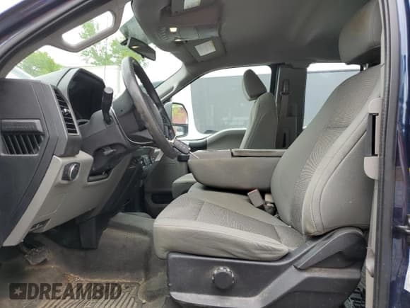 ✅ 2019 Ford F-250 XL • VIN: 1FT7X2BT1KEE95571 • Lot: 62677135. Listed on Copart with 136,344 mi. Free auction sales archive from the USA and detailed vehicle history report at DreamBid. Image 7.