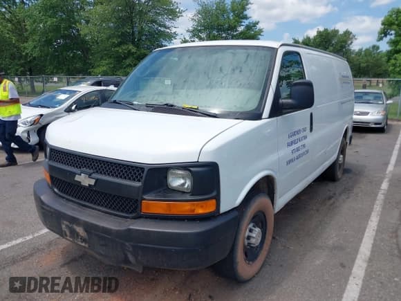 ✅ 2008 Chevrolet City Express Cargo • VIN: 1GCHG35K581229371 • Lot: 42681076. Listed on IAAI with 118,766 mi. Free auction sales archive from the USA and detailed vehicle history report at DreamBid. Image 2.