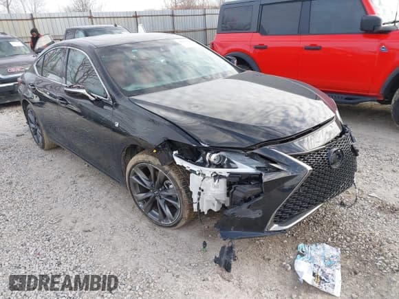 ✅ 2021 Lexus ES 350 F Sport • VIN: 58AGZ1B17MU103743 • Lot: 41163795. Wystawiony na IAAI z przebiegiem 28 825 mil. Bezpłatny archiwum sprzedaży aukcyjnych z USA i szczegółowy raport historii pojazdu na DreamBid. Zdjęcie 1.