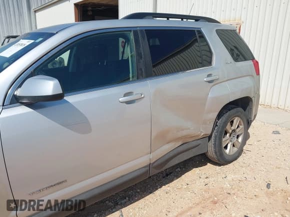 ✅ 2010 GMC Terrain SLE-2 • VIN: 2CTALDEW4A6240343 • Lot: 43053818. Listed on IAAI with 112,314 mi. Free auction sales archive from the USA and detailed vehicle history report at DreamBid. Image 6.
