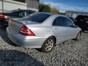 ✅ 2007 Mercedes-Benz C 280 Luxury • VIN: WDBRF92H47F881174 • Лот: 87045805. Опубликован ранее на Copart с пробегом 169 158 миль. Бесплатный доступ к архиву аукционных продаж из США и подробный отчёт об истории автомобиля на DreamBid. Изображение 3.