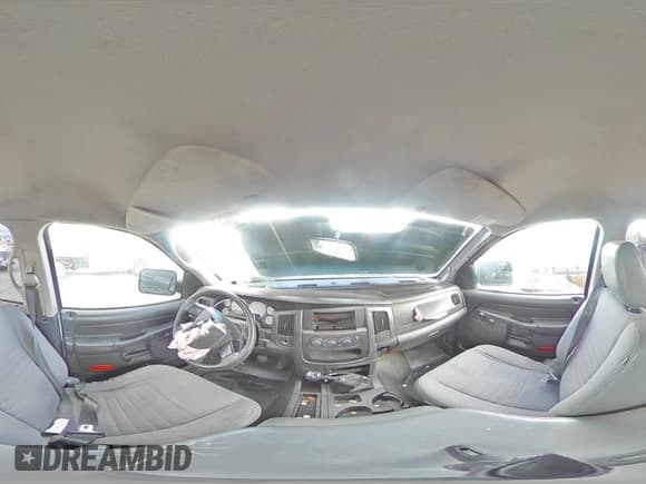 ✅ 2004 Dodge 2500 ST • VIN: 3D7KA28D54G158737 • Lot: 48413295. Wystawiony na Copart z przebiegiem 179 401 mil. Bezpłatny archiwum sprzedaży aukcyjnych z USA i szczegółowy raport historii pojazdu na DreamBid. Zdjęcie 13.