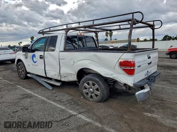 ✅ 2014 Ford F-150 XLT • VIN: 1FTFX1CTXEFD11795 • Lot: 94006115. Listed on Copart with 230,307 mi. Free auction sales archive from the USA and detailed vehicle history report at DreamBid. Image 2.