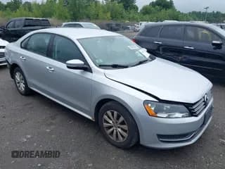 ✅ 2013 Volkswagen Passat S • VIN: 1VWAP7A38DC080506 • Lot: 42680387. Listed on IAAI with 297,230 mi. Free auction sales archive from the USA and detailed vehicle history report at DreamBid. Image 1.