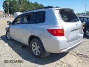 ✅ 2010 Toyota Highlander • VIN: JTEBK3EH3A2162824 • Lot: 42126863. Listed on IAAI with Not provided. Free auction sales archive from the USA and detailed vehicle history report at DreamBid. Image 3.