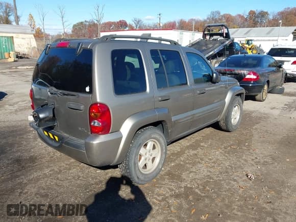 ✅ 2003 Jeep Liberty Limited • VIN: 1J4GL58K43W661678 • Лот: 43665376. Опубликован ранее на IAAI с пробегом 181 157 миль. Бесплатный доступ к архиву аукционных продаж из США и подробный отчёт об истории автомобиля на DreamBid. Изображение 4.