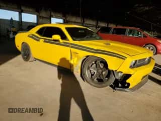 2010 Dodge Challenger R/T Classic z VIN 2B3CJ5DT9AH157553, wystawiony jako Copart lot #80558553 z przebiegiem 103 778 mil mil oraz Szkoda całkowita • Salvage title. Historia ofert i sprzedaży dostępna na DreamBid. Obrazek 4.