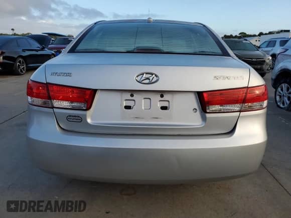 2008 Hyundai Sonata GLS z VIN 5NPET46C68H338457, wystawiony jako Copart lot #74803664 z przebiegiem 167 308 mil mil oraz Czysty tytuł • Clean title. Historia ofert i sprzedaży dostępna na DreamBid. Obrazek 6.