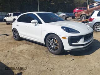 ✅ 2024 Porsche Macan • VIN: WP1AA2A5XRLB16064 • Лот: 43522912. Опубликован ранее на IAAI с пробегом 20 666 миль. Бесплатный доступ к архиву аукционных продаж из США и подробный отчёт об истории автомобиля на DreamBid. Изображение 1.