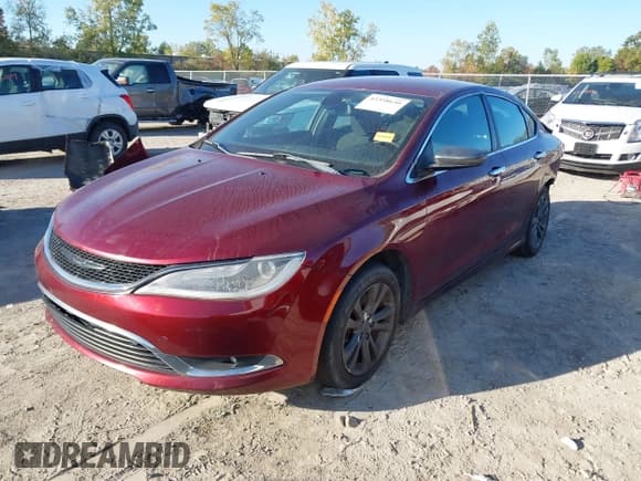 ✅ 2016 Chrysler 200 Limited • VIN: 1C3CCCAGXGN197343 • Lot: 43358650. Wystawiony na IAAI z przebiegiem 62 070 mil. Bezpłatny archiwum sprzedaży aukcyjnych z USA i szczegółowy raport historii pojazdu na DreamBid. Zdjęcie 18.