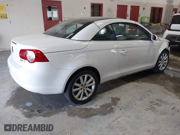 ✅ 2007 Volkswagen Eos 2.0T • VIN: WVWBA71F17V024791 • Лот: 43581489. Опубликован ранее на IAAI с пробегом 120 222 миль. Бесплатный доступ к архиву аукционных продаж из США и подробный отчёт об истории автомобиля на DreamBid. Изображение 4.