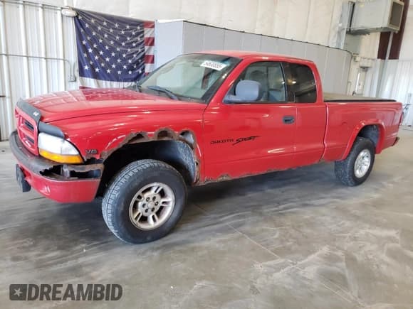 ✅ 1999 Dodge Dakota SLT • VIN: 1B7GG22YXXS215599 • Lot: 54630655. Wystawiony na Copart z przebiegiem 141 255 mil. Bezpłatny archiwum sprzedaży aukcyjnych z USA i szczegółowy raport historii pojazdu na DreamBid. Zdjęcie 1.