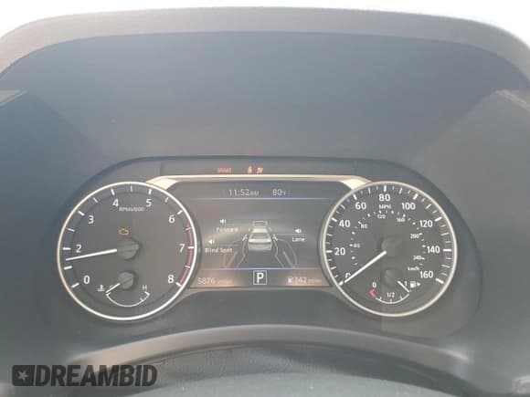 ✅ 2025 Nissan Sentra SV • VIN: 3N1AB8CV1SY211532 • Лот: 71986355. Опубликован ранее на Copart с пробегом 5 876 миль. Бесплатный доступ к архиву аукционных продаж из США и подробный отчёт об истории автомобиля на DreamBid. Изображение 9.