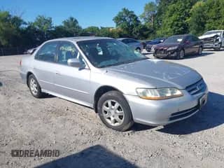 2002 Honda Accord EX с VIN 1HGCG56652A045032, выставлен на аукционе IAAI как лот 43060268 с пробегом 171 972 миль миль и . История ставок и продаж доступна на DreamBid. Изображение 1.