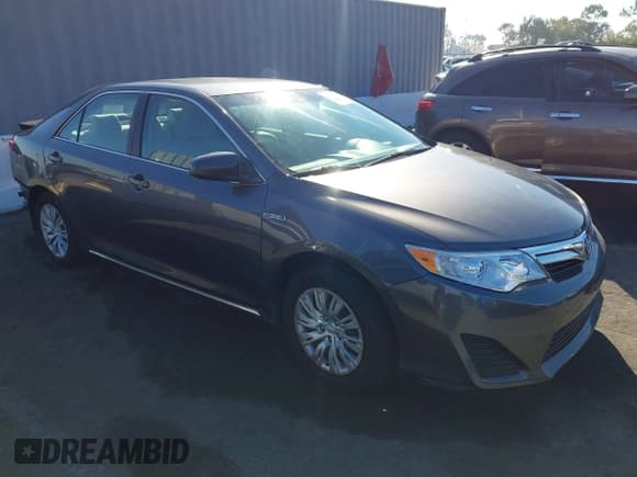 ✅ 2014 Toyota Camry LE • VIN: 4T1BD1FK1EU114144 • Lot: 43656987. Wystawiony na IAAI z przebiegiem 95 354 mil. Bezpłatny archiwum sprzedaży aukcyjnych z USA i szczegółowy raport historii pojazdu na DreamBid. Zdjęcie 1.