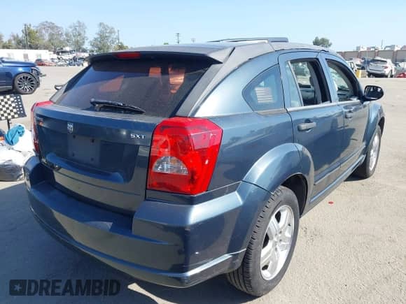 2007 Dodge Caliber SXT с VIN 1B3HB48B77D408669, выставлен на аукционе IAAI как лот 43176283 с пробегом Не указан миль и . История ставок и продаж доступна на DreamBid. Изображение 4.