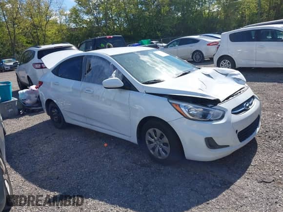2017 Hyundai Accent SE z VIN KMHCT4AE2HU342880, wystawiony jako IAAI lot #43415334 z przebiegiem 132 543 mil mil oraz . Historia ofert i sprzedaży dostępna na DreamBid. Obrazek 1.