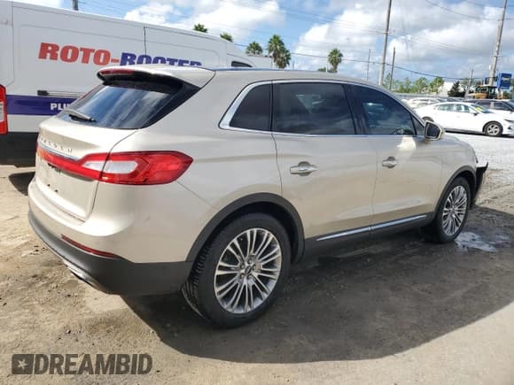 ✅ 2017 Lincoln MKX Reserve • VIN: 2LMPJ6LR8HBL12716 • Lot: 85778365. Listed on Copart with 64,282 mi. Free auction sales archive from the USA and detailed vehicle history report at DreamBid. Image 3.
