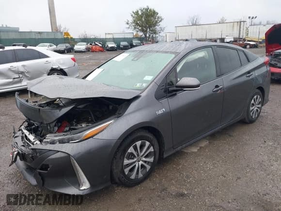 ✅ 2020 Toyota Prius Limited • VIN: JTDKARFP7L3163312 • Lot: 43738073. Wystawiony na IAAI z przebiegiem 215 050 mil. Bezpłatny archiwum sprzedaży aukcyjnych z USA i szczegółowy raport historii pojazdu na DreamBid. Zdjęcie 2.