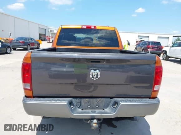 ✅ 2010 Dodge 1500 SLT • VIN: 1D7RB1CT0AS178824 • Lot: 42518541. Wystawiony na IAAI z przebiegiem 207 946 mil. Bezpłatny archiwum sprzedaży aukcyjnych z USA i szczegółowy raport historii pojazdu na DreamBid. Zdjęcie 16.