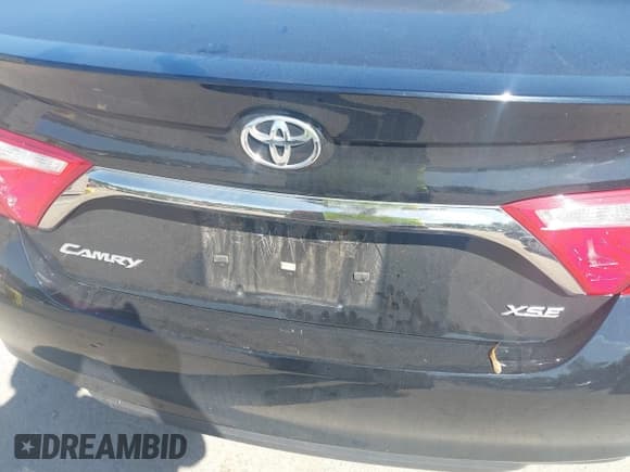 ✅ 2015 Toyota Camry XSE • VIN: 4T1BK1FK9FU566107 • Лот: 43144018. Опубликован ранее на IAAI с пробегом 114 069 миль. Бесплатный доступ к архиву аукционных продаж из США и подробный отчёт об истории автомобиля на DreamBid. Изображение 6.