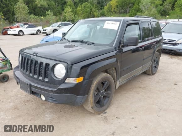 ✅ 2015 Jeep Patriot Altitude • VIN: 1C4NJPBA8FD429325 • Лот: 43128067. Опубликован ранее на IAAI с пробегом 131 366 миль. Бесплатный доступ к архиву аукционных продаж из США и подробный отчёт об истории автомобиля на DreamBid. Изображение 2.