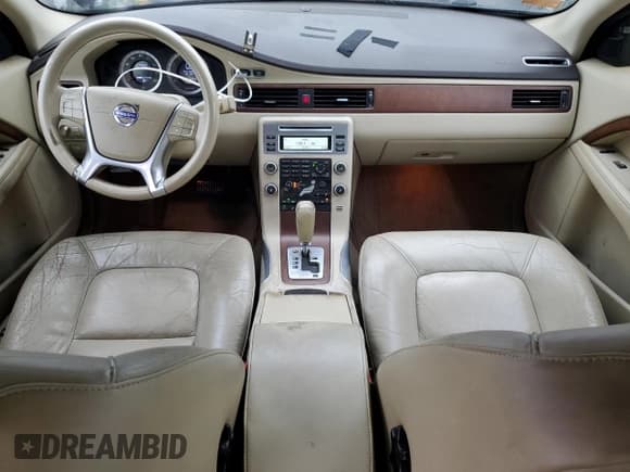 ✅ 2010 Volvo S80 I6 • VIN: YV1960AS9A1132590 • Lot: 80857305. Listed on Copart with 134,633 mi. Free auction sales archive from the USA and detailed vehicle history report at DreamBid. Image 8.