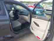 ✅ 2019 Hyundai Tucson SE • VIN: KM8J23A41KU896513 • Lot: 43270853. Wystawiony na IAAI z przebiegiem 86 170 mil mil. Skorzystaj z bezpłatnego archiwum sprzedaży aukcyjnych z USA i zobacz szczegółowy raport historii pojazdu na DreamBid. Zdjęcie 5.