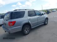 ✅ 2004 Toyota Sequoia Limited • VIN: 5TDZT38A54S232903 • Lot: 42796758. Wystawiony na IAAI z przebiegiem 343 891 mil. Bezpłatny archiwum sprzedaży aukcyjnych z USA i szczegółowy raport historii pojazdu na DreamBid. Zdjęcie 4.