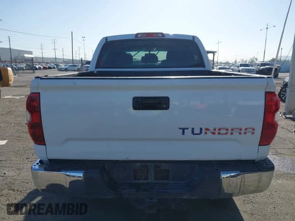 ✅ 2014 Toyota Tundra SR5 • VIN: 5TFDM5F13EX053244 • Lot: 41998804. Listed on IAAI with 288,414 mi. Free auction sales archive from the USA and detailed vehicle history report at DreamBid. Image 16.
