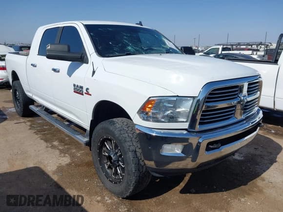 ✅ 2015 Ram 2500 SLT • VIN: 3C6UR5ML3FG674244 • Lot: 42550144. Wystawiony na IAAI z przebiegiem 220 481 mil. Bezpłatny archiwum sprzedaży aukcyjnych z USA i szczegółowy raport historii pojazdu na DreamBid. Zdjęcie 1.