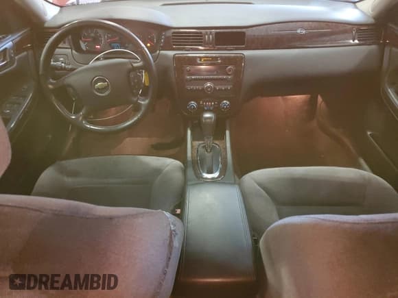 ✅ 2014 Chevrolet Impala LT • VIN: 2G1WB5E34E1100725 • Лот: 72389234. Опубликован ранее на Copart с пробегом 139 987 миль. Бесплатный доступ к архиву аукционных продаж из США и подробный отчёт об истории автомобиля на DreamBid. Изображение 8.