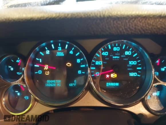 2010 Chevrolet Silverado 1500 LT with VIN 3GCRKSE32AG189991, listed as a IAAI auction lot 43281362 with 182,628 mi miles and . Bid and sale history available at DreamBid. Image 7.