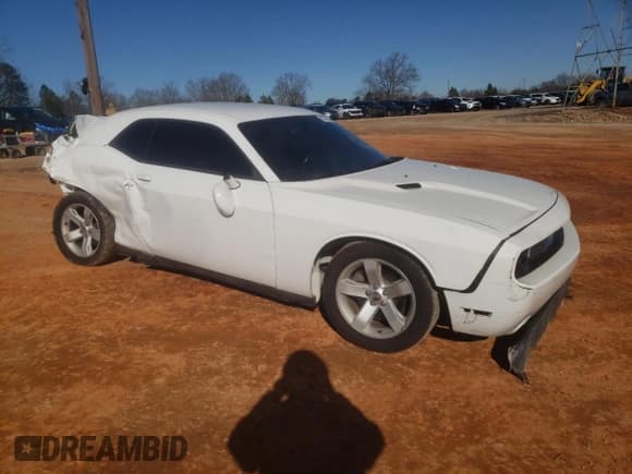 ✅ 2013 Dodge Challenger Rallye Redline • VIN: 2C3CDYAG4DH676100 • Lot: 87619285. Wystawiony na Copart z przebiegiem 201 680 mil. Bezpłatny archiwum sprzedaży aukcyjnych z USA i szczegółowy raport historii pojazdu na DreamBid. Zdjęcie 4.