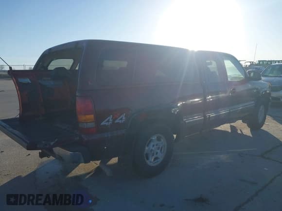 ✅ 1999 Chevrolet Silverado 1500 LS • VIN: 2GCEK19V0X1106323 • Lot: 43674068. Listed on IAAI with 154,869 mi. Free auction sales archive from the USA and detailed vehicle history report at DreamBid. Image 4.