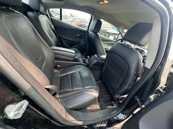 ✅ 2019 Chevrolet Silverado 1500 Custom • VIN: 1GCRYBEF2KZ317771 • Lot: 69050054. Wystawiony na Copart z przebiegiem 103 878 mil. Bezpłatny archiwum sprzedaży aukcyjnych z USA i szczegółowy raport historii pojazdu na DreamBid. Zdjęcie 11.