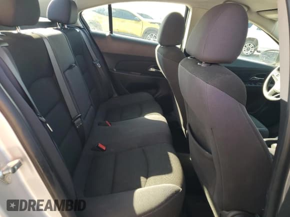 ✅ 2015 Chevrolet Cruze LT • VIN: 1G1PC5SB2F7111739 • Lot: 80258465. Listed on Copart with 115,919 mi. Free auction sales archive from the USA and detailed vehicle history report at DreamBid. Image 10.