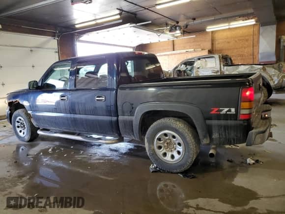 2007 GMC Sierra 1500 SL with VIN 2GTEK13V271168671, listed as a Copart auction lot 49336035 with 224,948 mi miles and Salvage title. Bid and sale history available at DreamBid. Image 2.